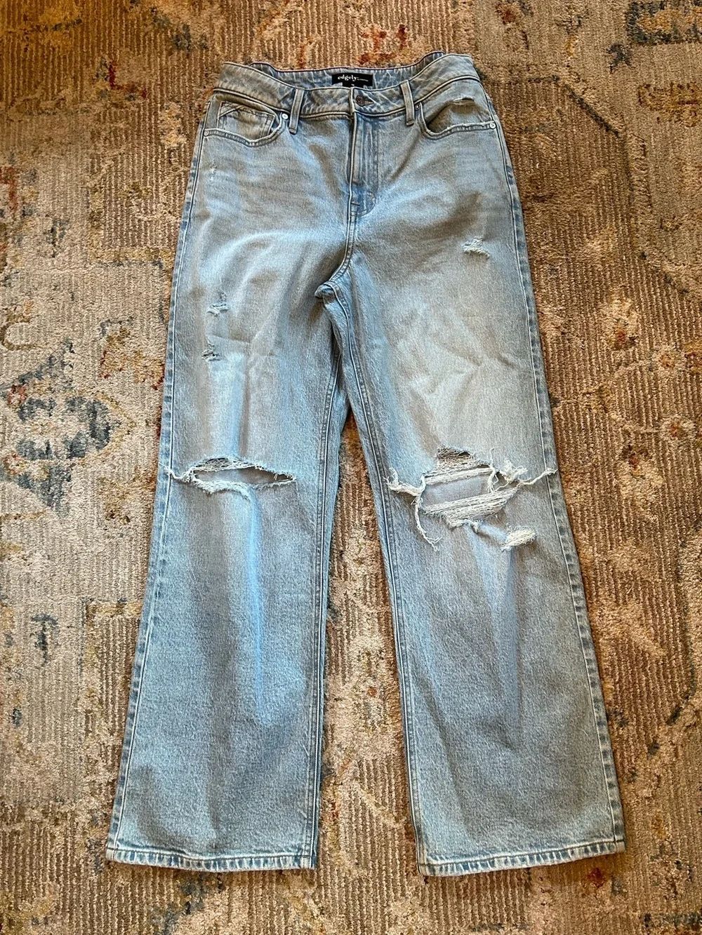 Light Blue Straight Leg Women’s Jeans with Distressed Knees
